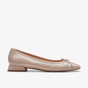 Slip Ons Dama Clarks Ubree 15 Step Sand Patent Maro | 361825WOH